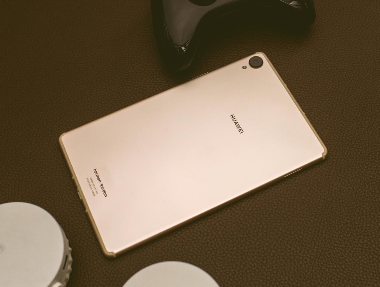 华为平板m6最新测评,华为平板m6高性能版评测视频