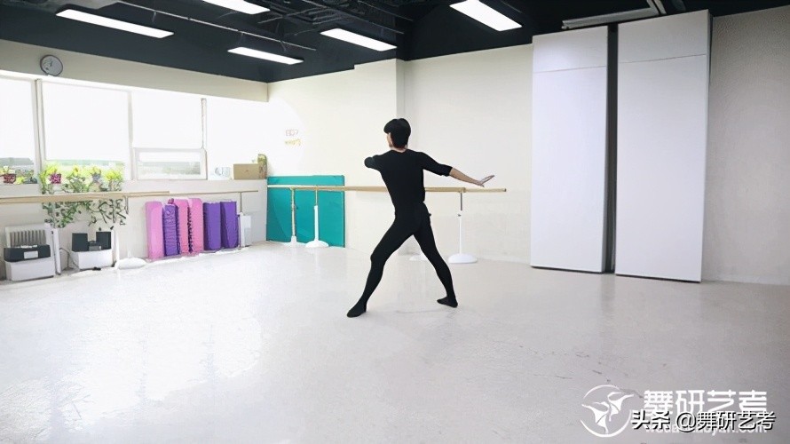 娶舞蹈生为妻是一种什么体验,对象男是舞蹈生是种什么样的体验