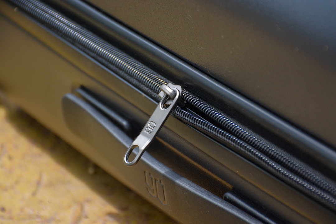 外观时尚、做工精细、体验良好，90分“七道杠”旅行箱意料之中