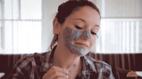 出油长痘怎么治,油皮爆痘如何护理