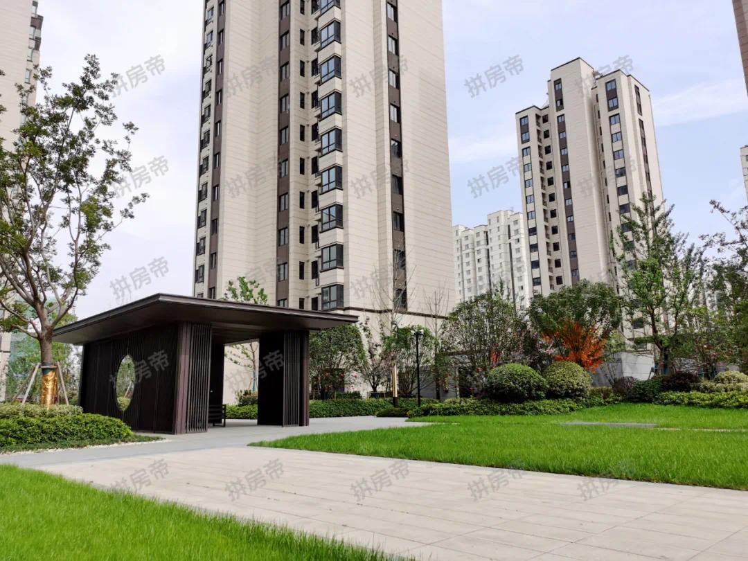 南京地铁小镇一期,南京地铁小镇的房子值得投资