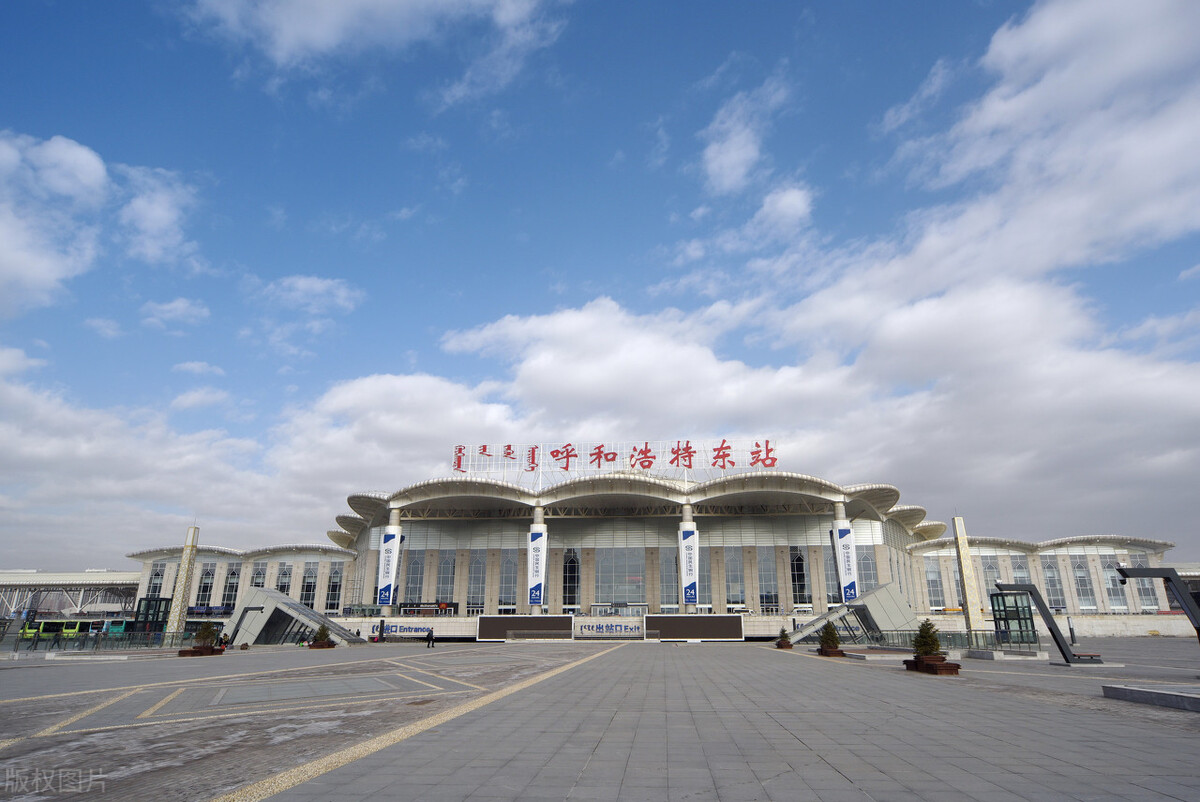 成都火车站时刻表最新,成都火车站始发多少列