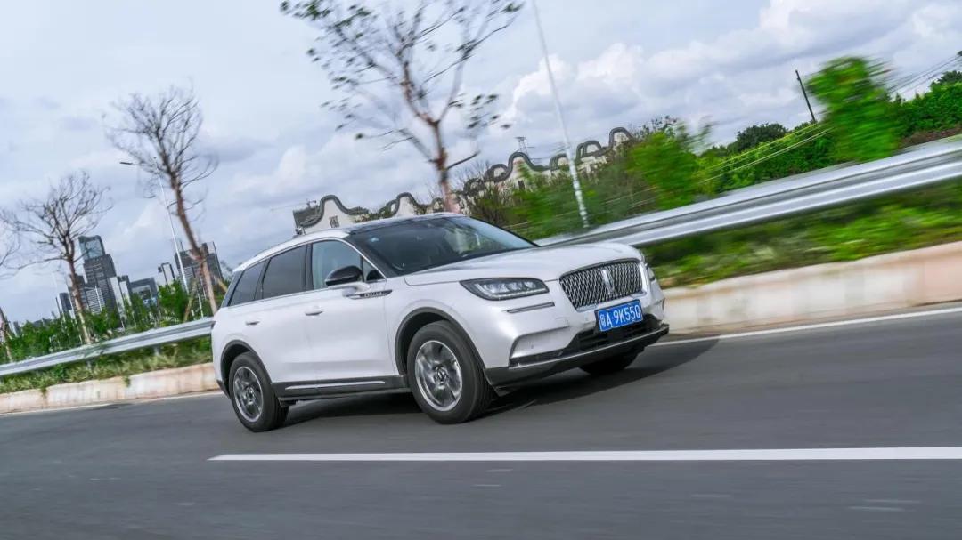 挑战航海家四驱尊雅版,全新林肯冒险家整体实力精进