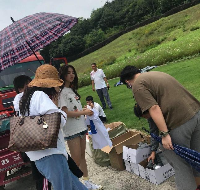 浪漫满屋女主角杨超越,浪漫满屋翻拍中国版杨超越主演