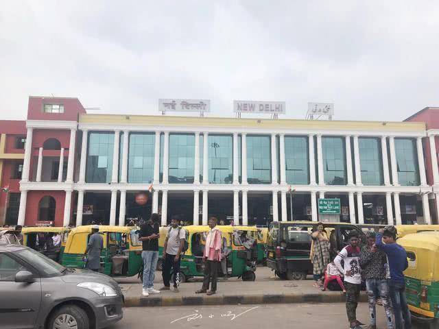 去印度新德里真实感受,英国第一次访问中国的人