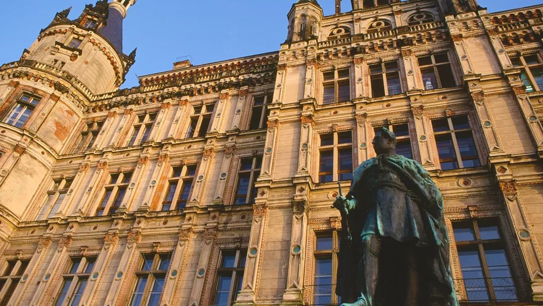 住在童话世界里,住在童话世界里的人