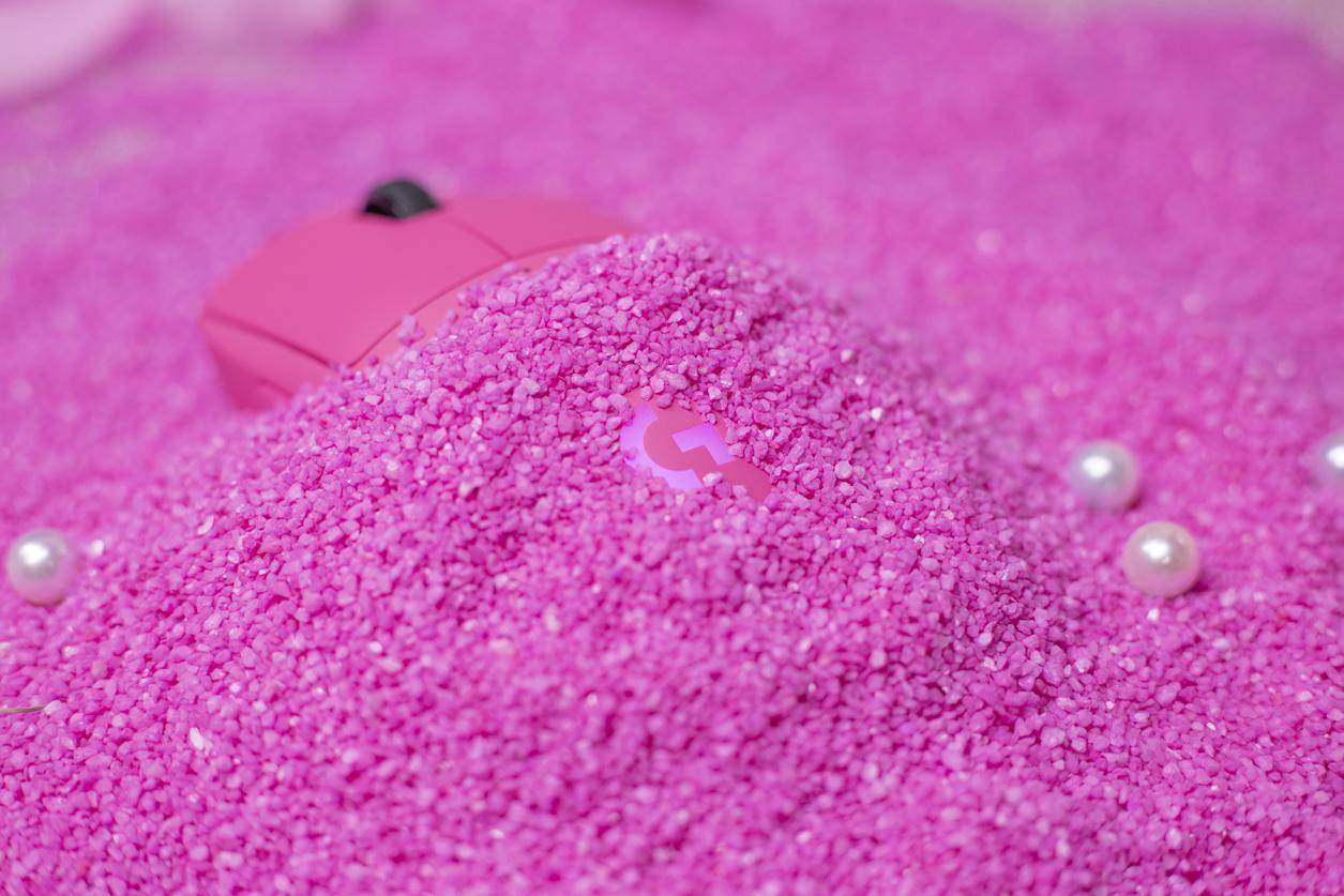 罗技鼠标gpw三代樱花粉,罗技prowireless鼠标测评