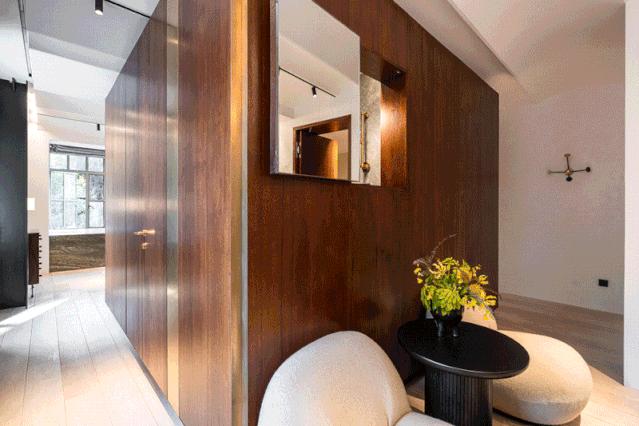 prada跟nike联名海报,pradanike合作款