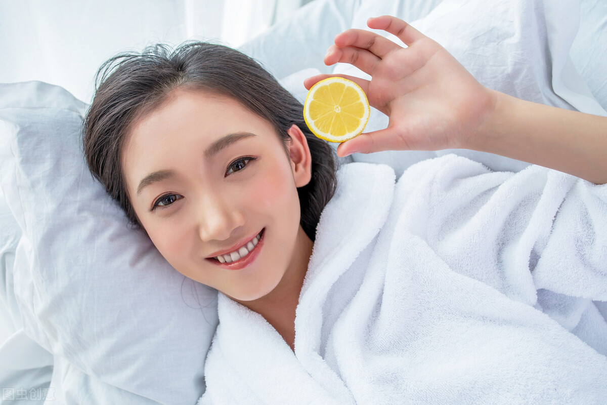 眼袋特别大用什么眼霜最好,有眼袋一般都擦什么样的眼霜