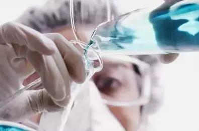 一口黄牙能洗白吗,一口黄牙毁了一张脸