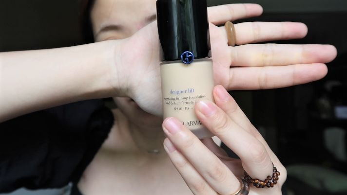 阿玛尼权力大师粉底测评,吹爆名创的粉底液