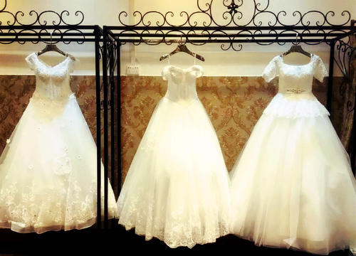 结婚的秀禾服要去哪里租,结婚的秀禾服卖掉可惜吗