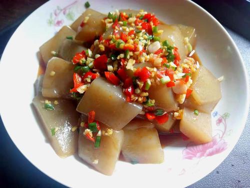 酸辣魔芋豆腐,酸辣魔芋豆腐酸辣爽口滑嫩有弹性