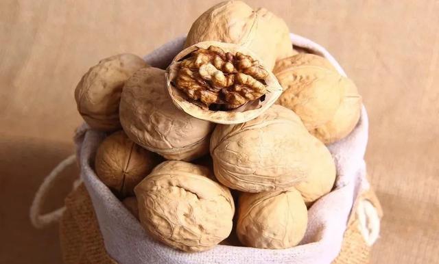 中药治疗口腔溃疡的中成药,中药治疗口腔溃疡反复不愈合