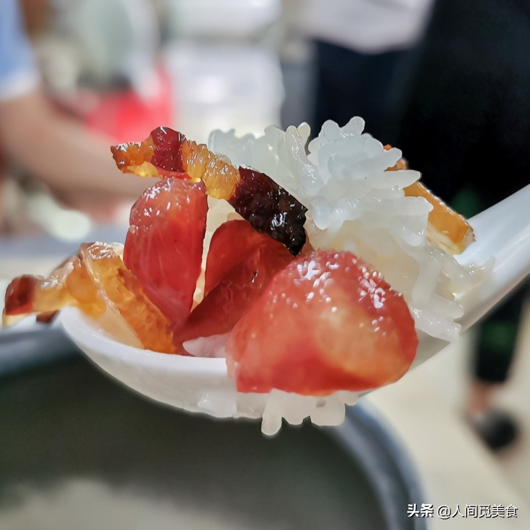 适合一个人的摆摊小吃煲仔饭,广东煲仔饭42元一锅