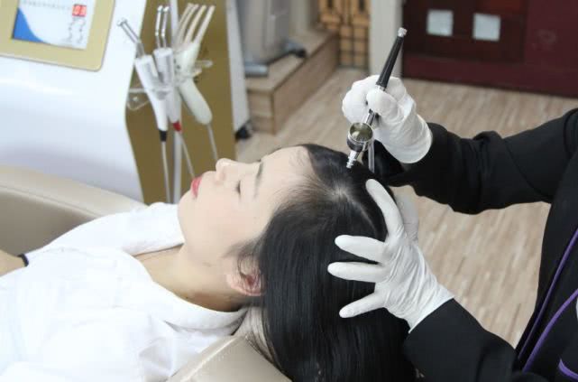 “让百万人告别脱发”l百莲凯倡导“第2届313世界生发节”