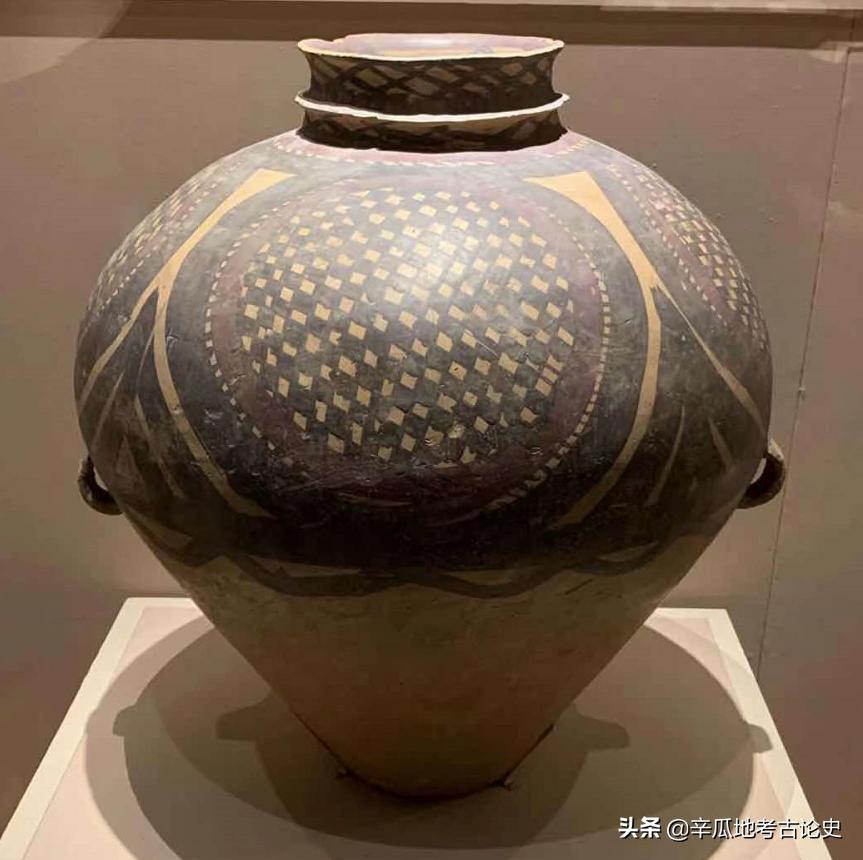 彩陶之乡：甘肃彩陶之变化莫测的几何纹