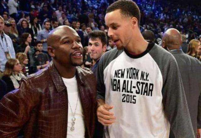 当肌肉男遇上健美巨兽,当肌肉男遇到篮球