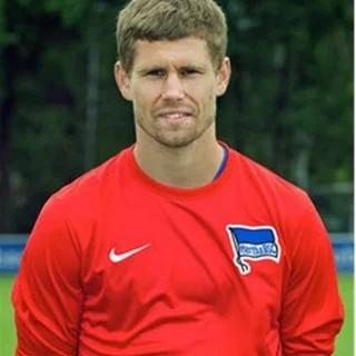 欧洲杯波兰实力怎么样,波兰欧洲杯防守斯洛文尼亚