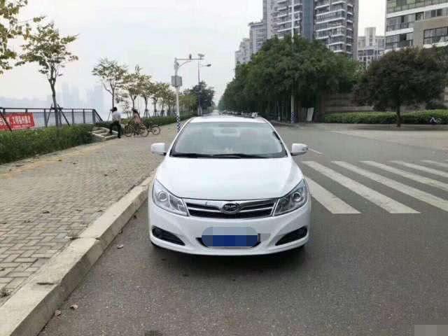 迪拜土豪买中国车后续,迪拜土豪买中国五菱