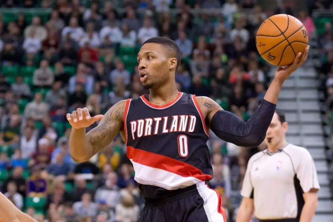 现役第一得分后卫布克,2020詹姆斯布克