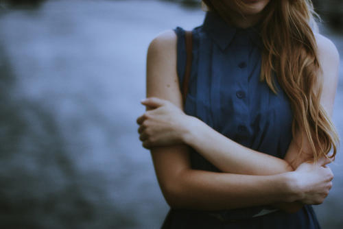 为什么有的人总喜欢虐对方,为什么会对一个人产生病态迷恋