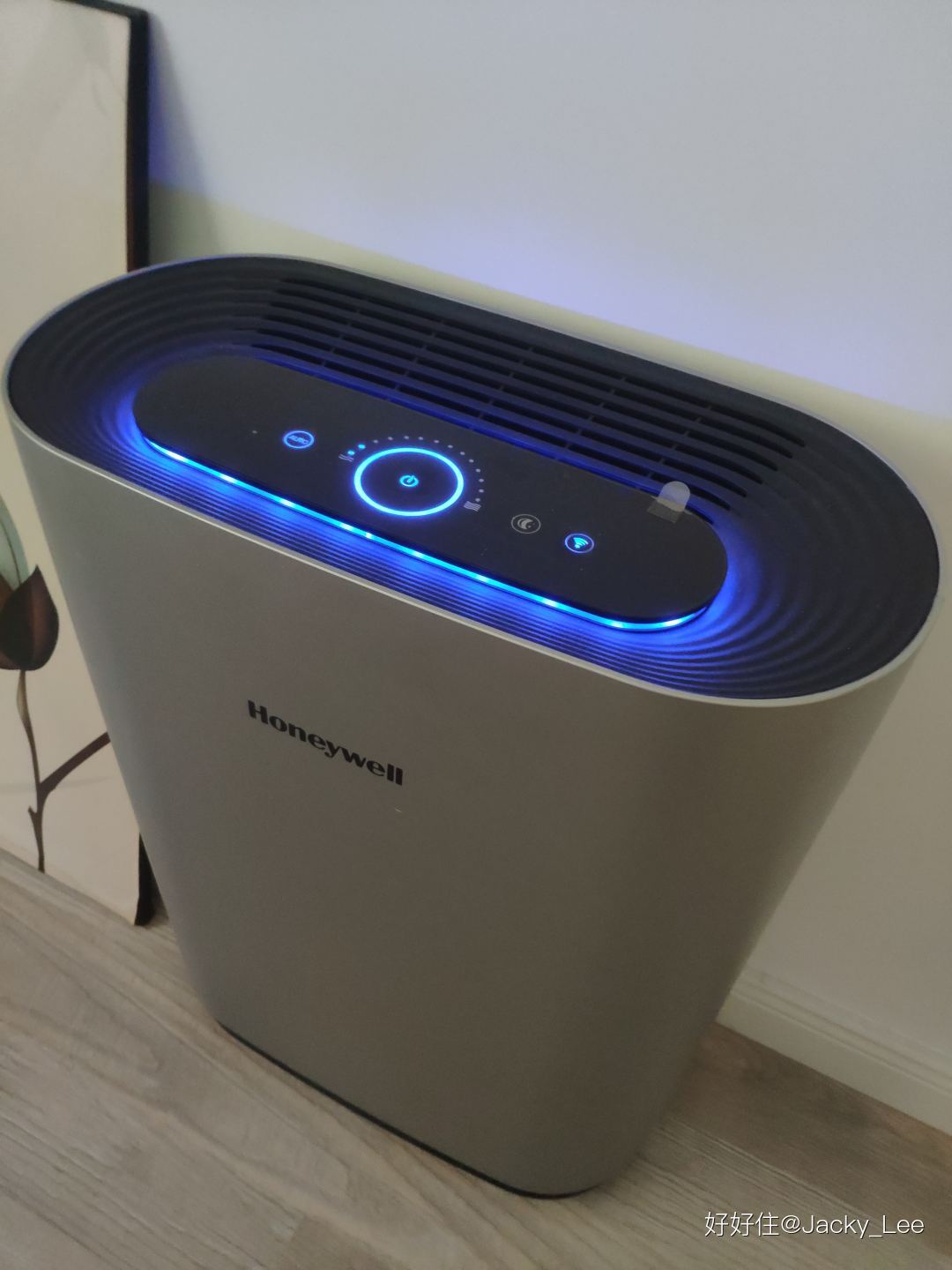 怎么打造一个科技感满满的卧室,如何打造一个满满科技感的家