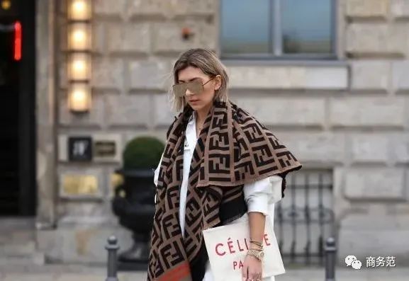 英国羊绒围巾品牌,羊绒围巾品牌排行榜前十名