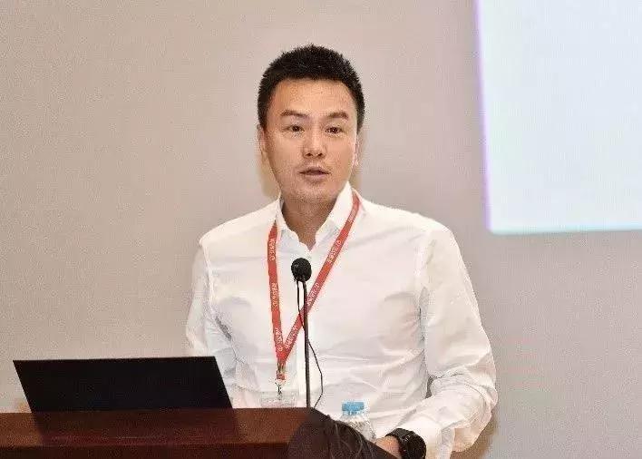 吕正韬补位万达，大白兔快闪店北京遇冷|奇扒说0710