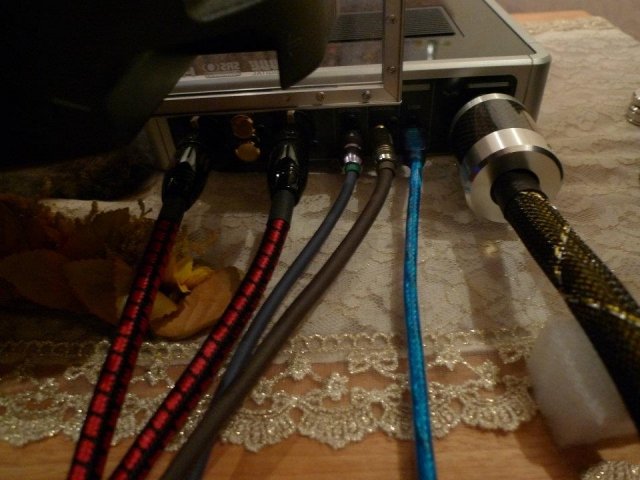 音响初烧也要有HIEND精神，马兰士宝华银线脚垫扩散板统统拿来用