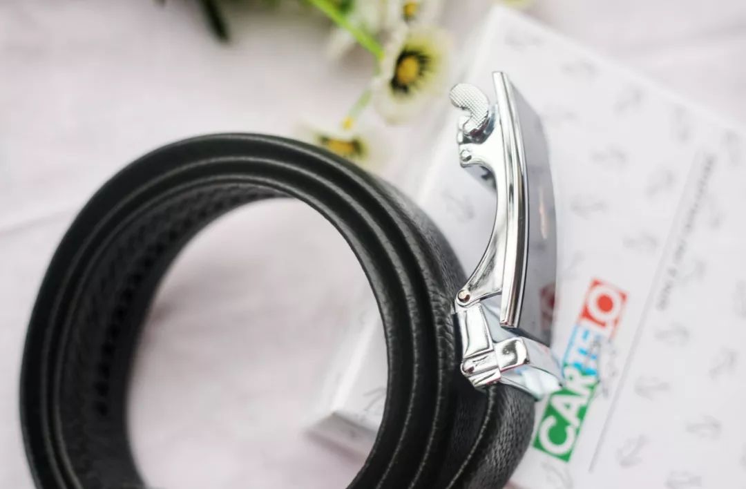 鳄鱼皮带搭配男士,送男朋友腰带推荐小众轻奢