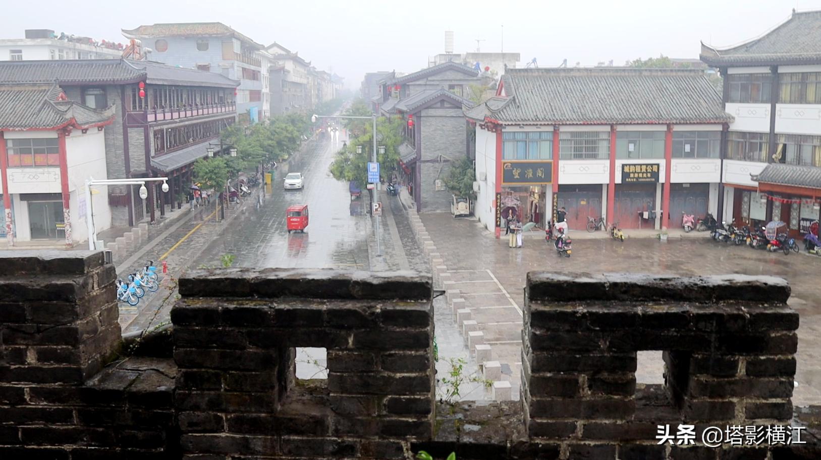 月是故乡明向我们展现了什么,月是故乡明游子思完整版