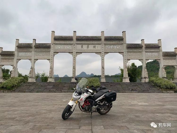 妹子，你骑190的男朋友已经在路上啦