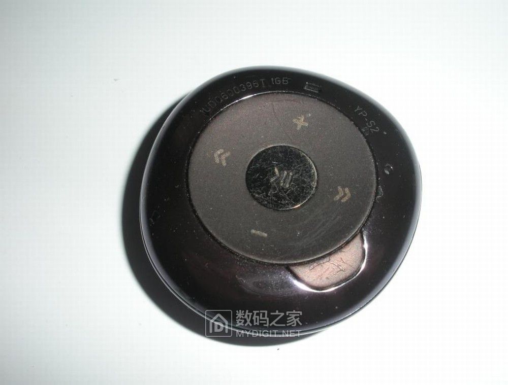 拆修三星音乐魔法石MP3*放播**器YP-S2附数据充电线制作方法