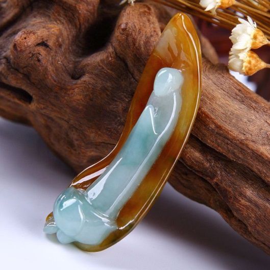 周大福的翡翠是缅甸玉吗,周大福黄金首饰图片真实