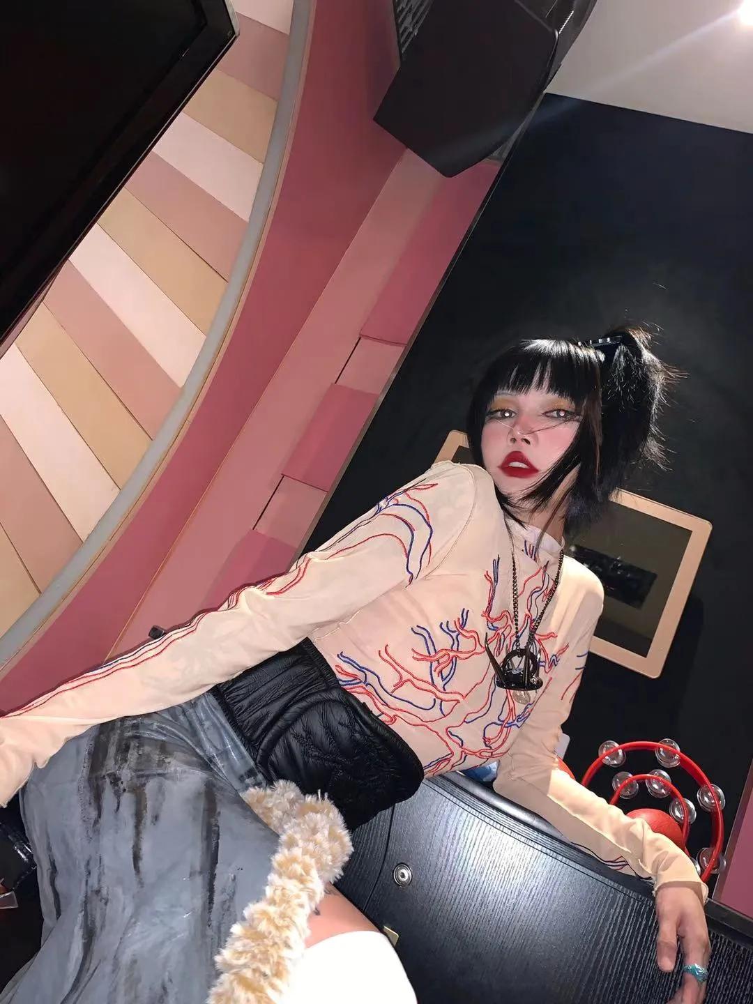 只要上班够土下班就没人认出,只要上班够土下班就认不出来