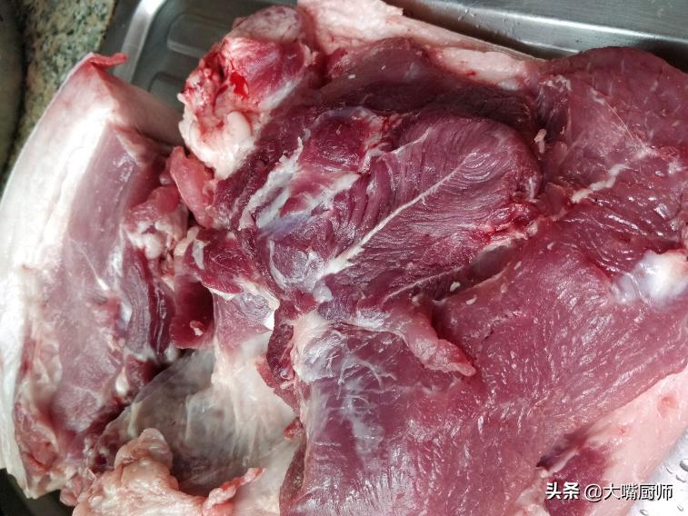 腌腊肠15斤肉大概要放多少克盐,四川腊肠正宗做法十斤肉放多少盐