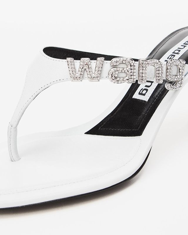 亚历山大王高跟鞋穿搭,亚历山大高跟鞋2023新款