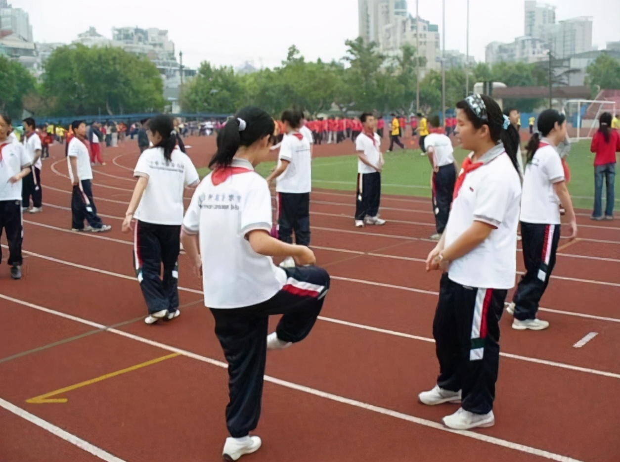 中学生上课老是打瞌睡是什么原因,中学生下午上课犯困吃什么提神