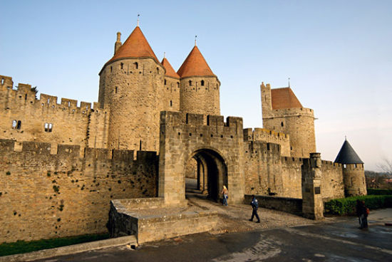 奥特朗托堡主要内容,奥特朗托城堡内容简介