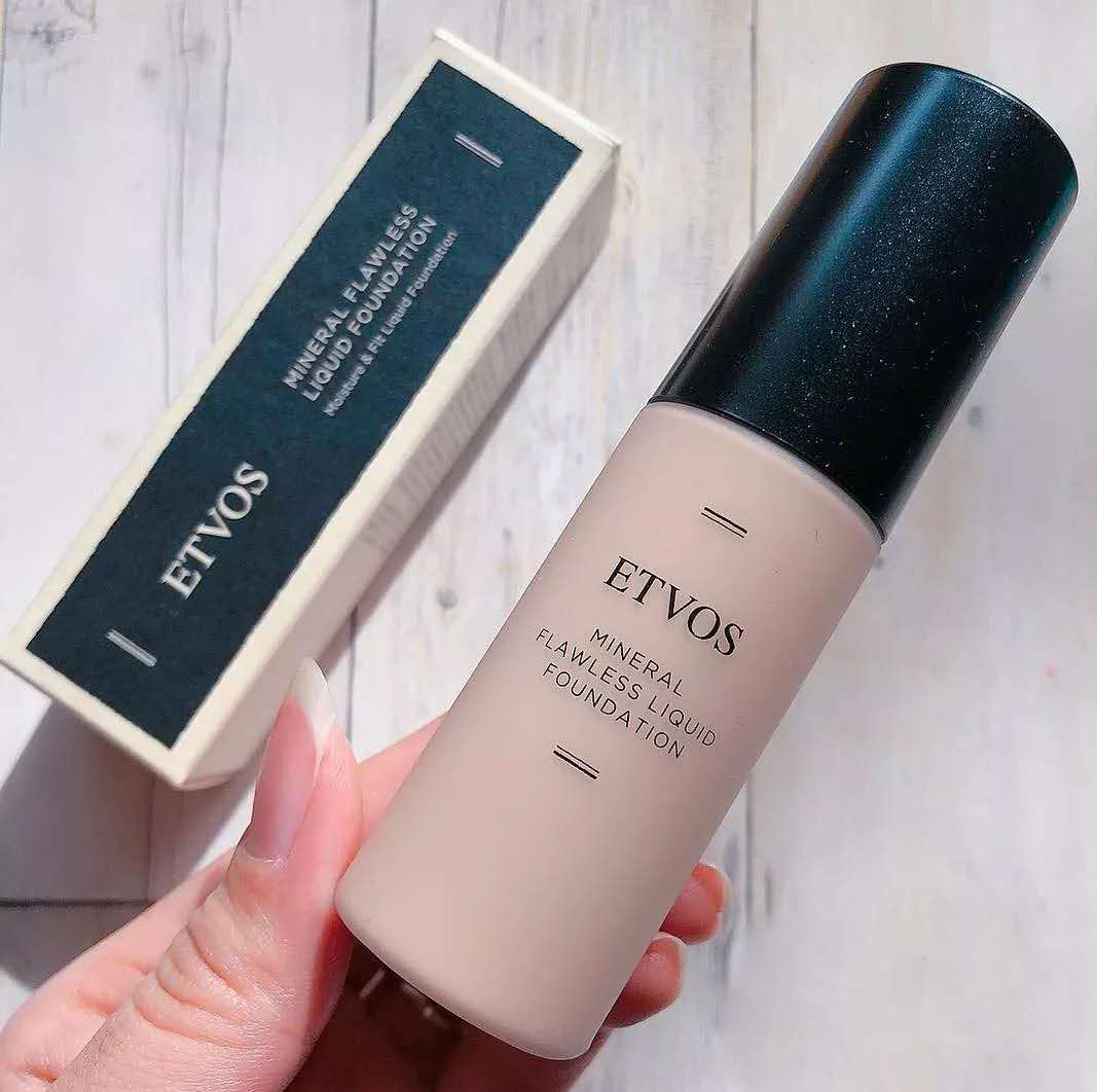 14款热门气垫粉底及粉膏全测评,秋冬粉底液混合皮大牌真实测评