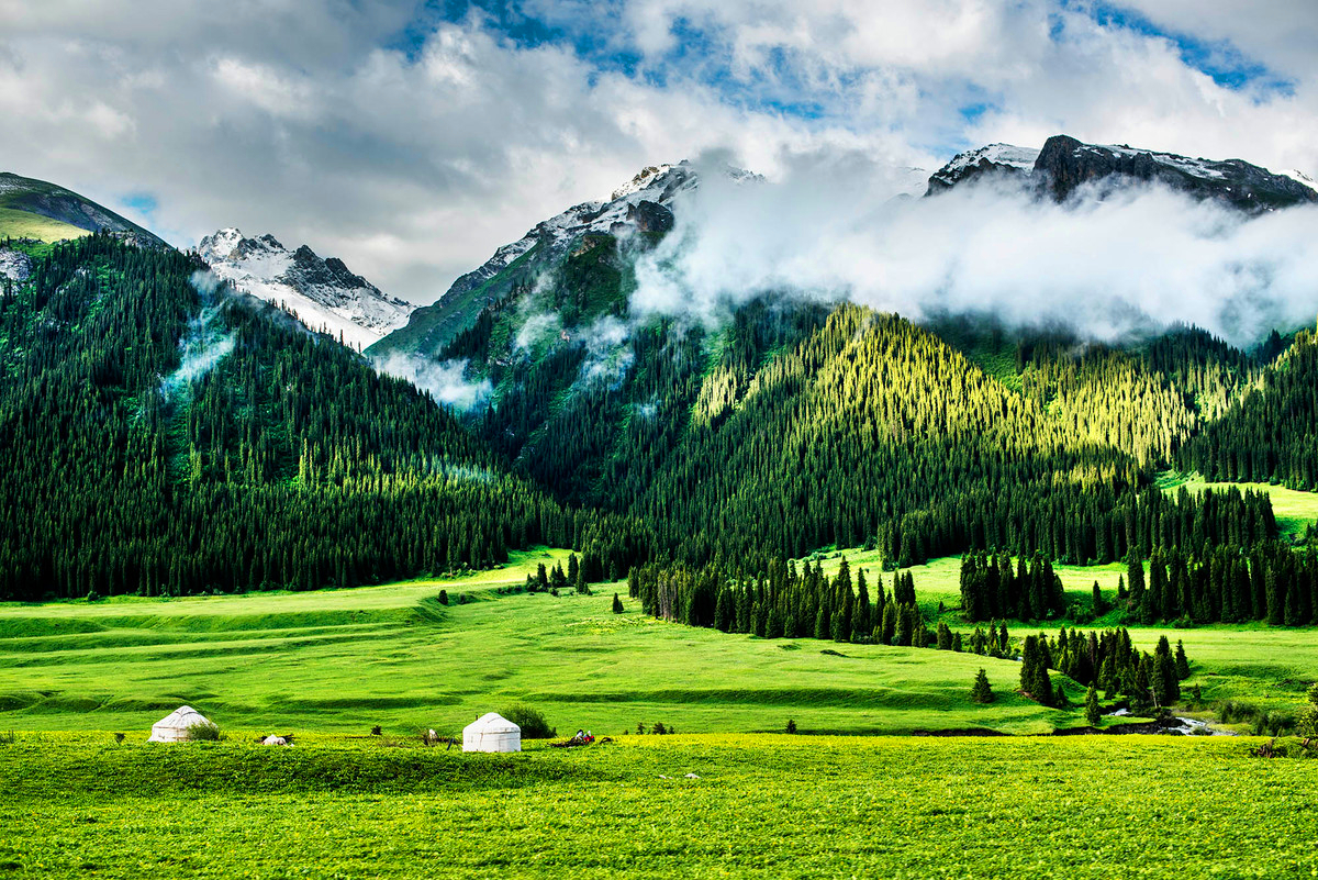 新疆伊犁高质量发展下的塞外江南,伊犁为什么会被称为塞外江南