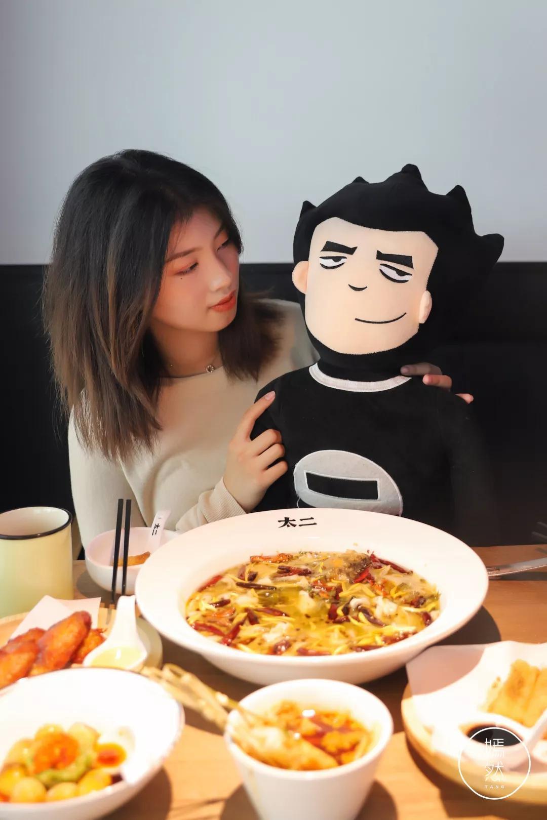 东城万达今天营业吗,万达排队店