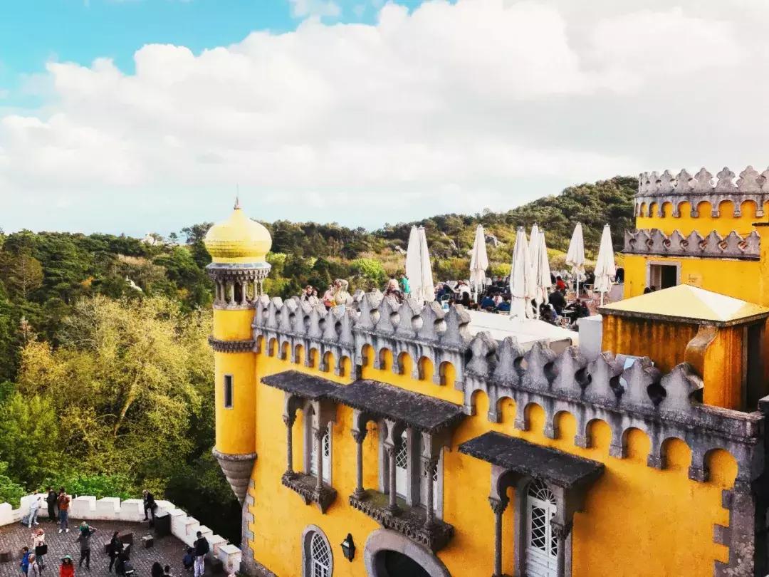 葡萄牙黄金签证中介费,葡萄牙黄金签证历史性回归