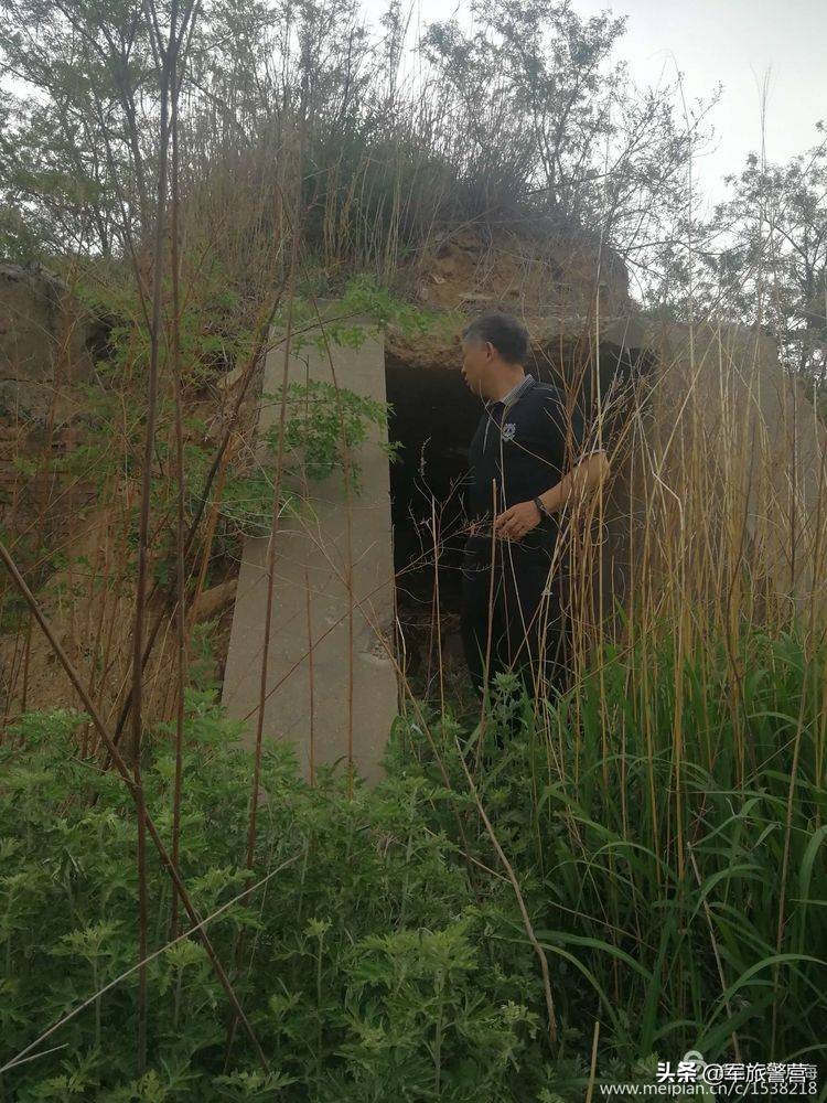 时隔多年老连长带老兵回归军营,三位老战友回忆当年军旅