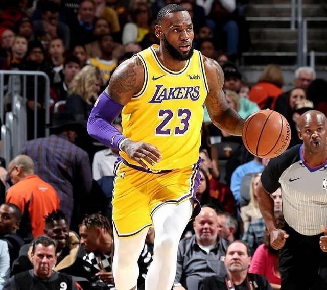 詹姆斯从1打到5,从1号位打到5号位的球员