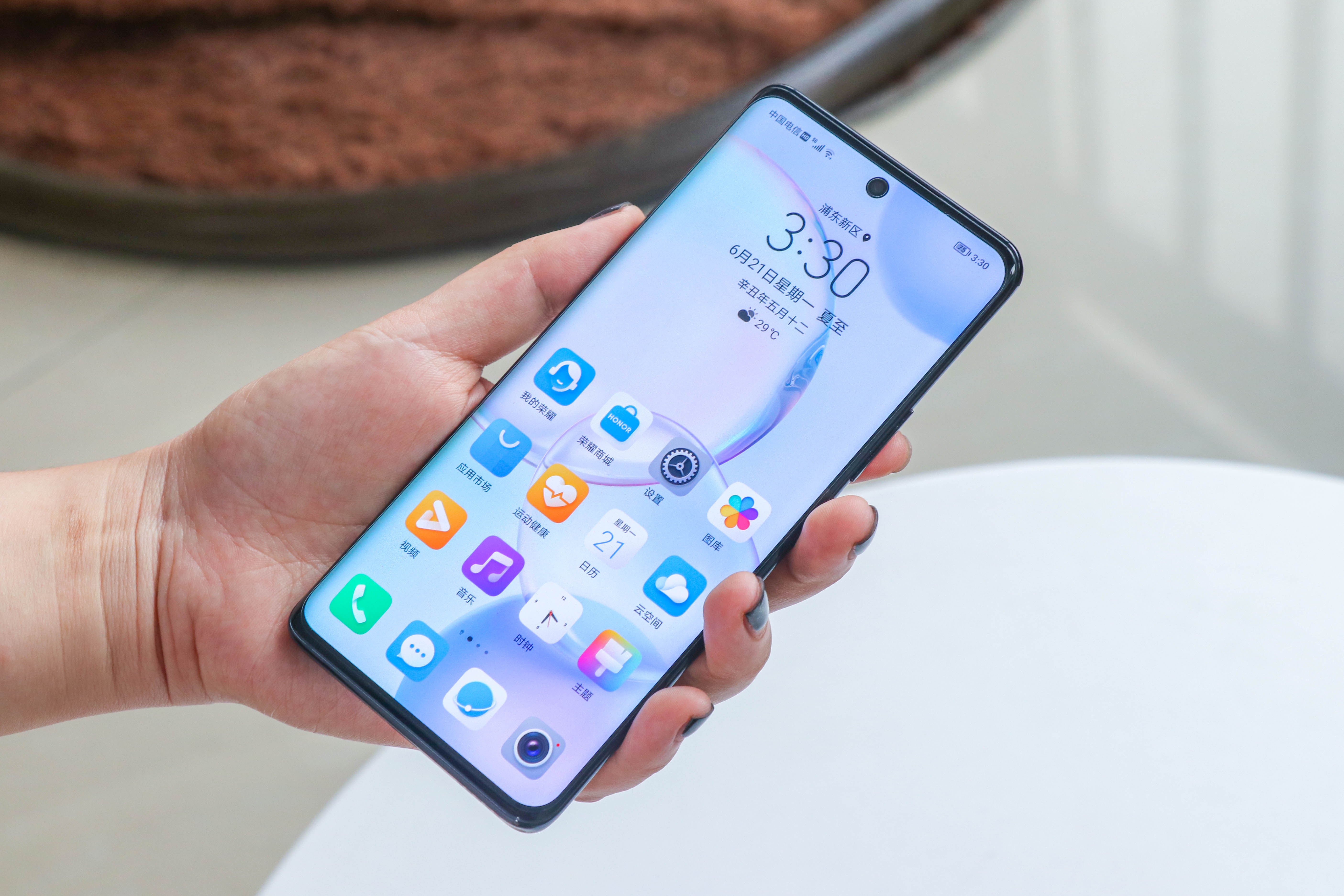 荣耀50除了vlog还有什么功能亮点,荣耀50怎样拍vlog带美颜