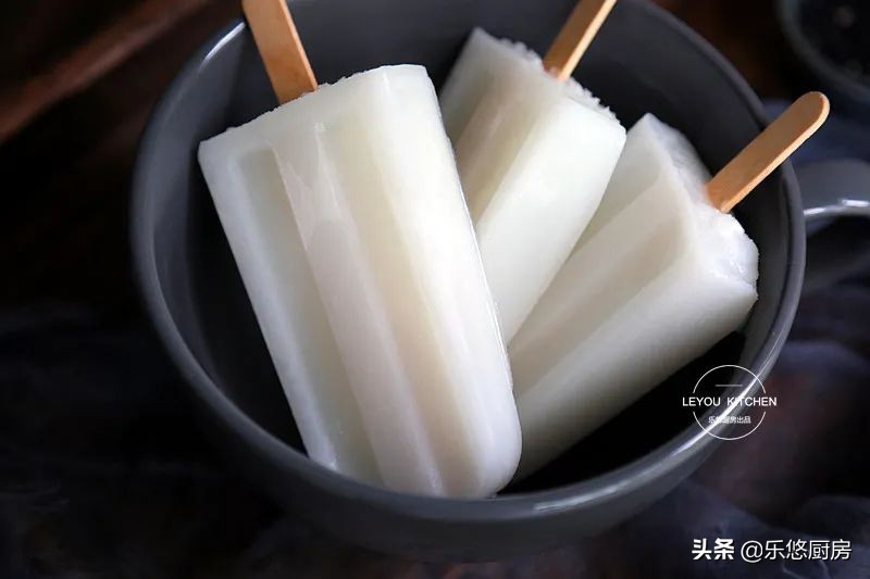 老冰棍最简单的做法只用白糖和水,怎么做老冰棍雪糕只用水和糯米粉