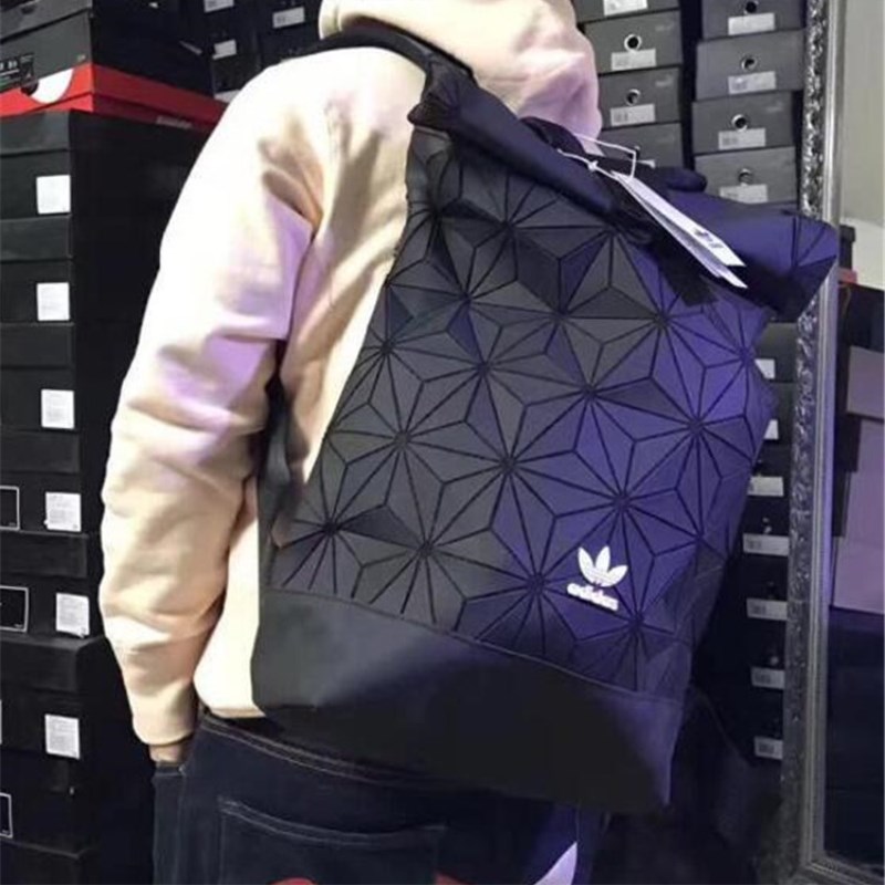 三宅一生时尚潮流,三宅一生经典褶皱系列