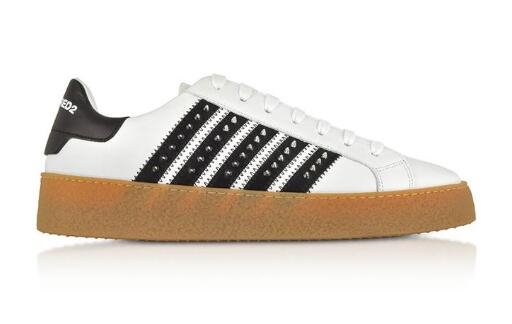 三道杠运动鞋是阿迪五道杠当然是说DSQUARED2了